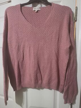 New Without Tags Knox Rose Women's V-Neck Sweater in Rose Pink